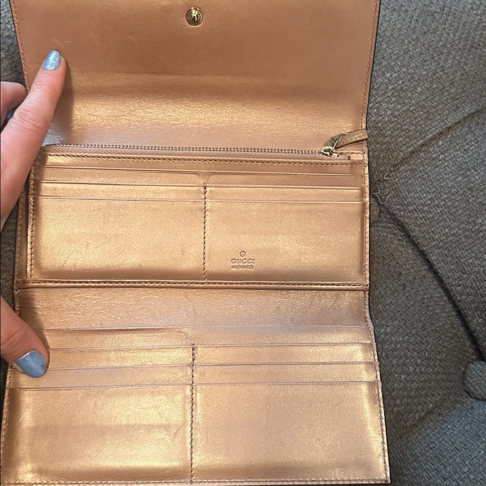 Rose Gold Gucci mini GG wallet in amazing condtion - Picture 7 of 9